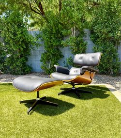 Mid Century Eames Style Lounge Chair in Real Leather and Walnut