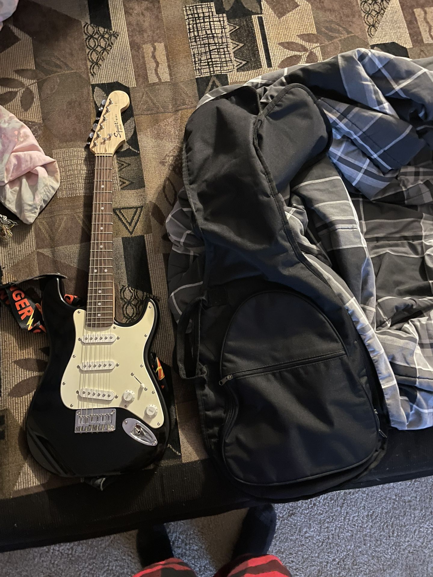 Mini Guitar