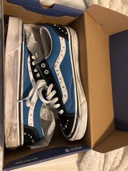 Pearlized vans blue size 9.5 men
