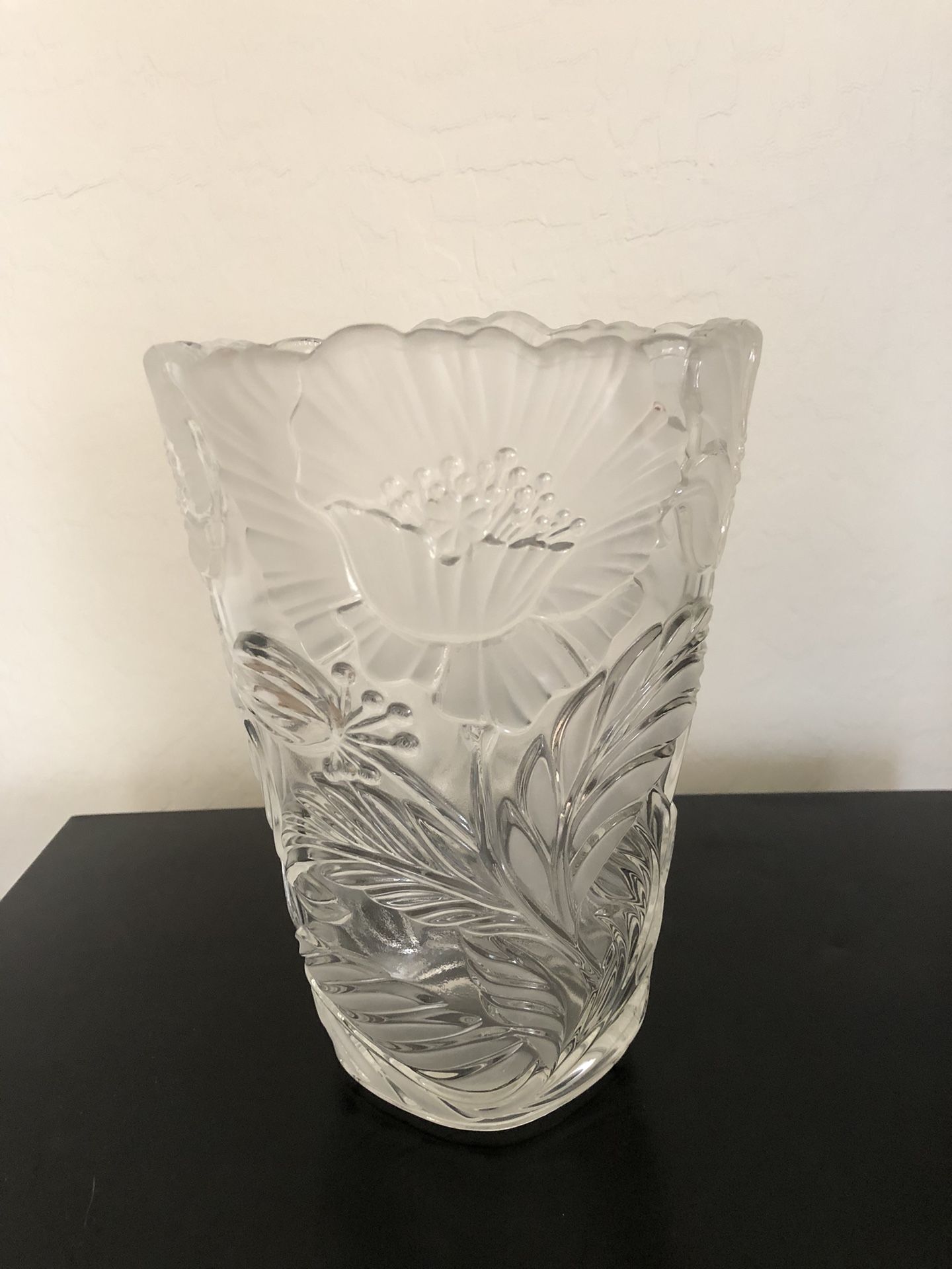 Mikasa Crystal Flower Vase 9.5” High