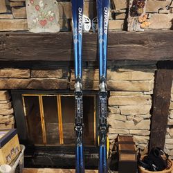 Atomic Skis W/poles