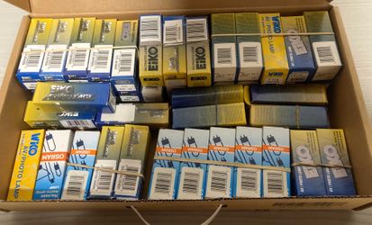 Lot of OVER 40 Assorted NEW Photo Lamps