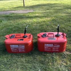 2 Outboard fuel tanks, Yamaha