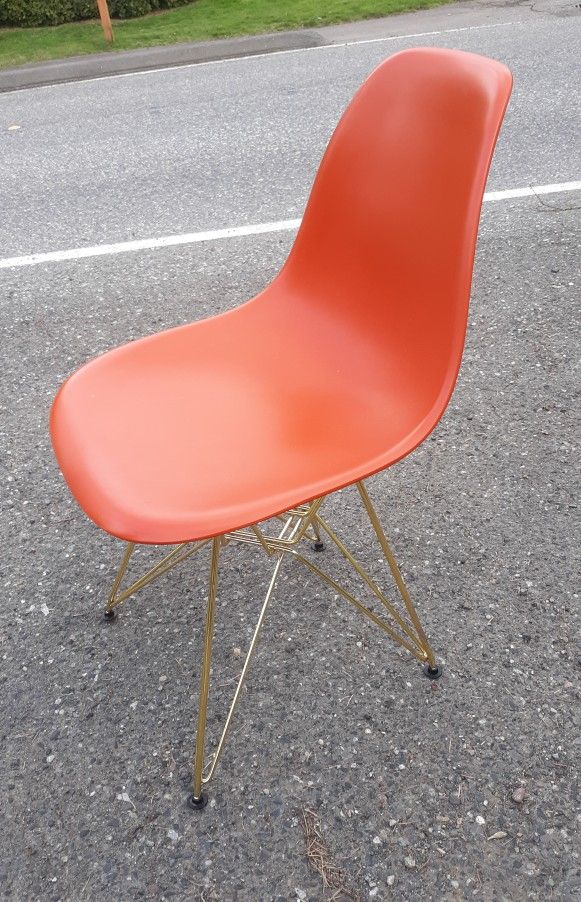 Mid Century Modern Style Eames Eiffel reproduction Orange Seat With brass Wire Base