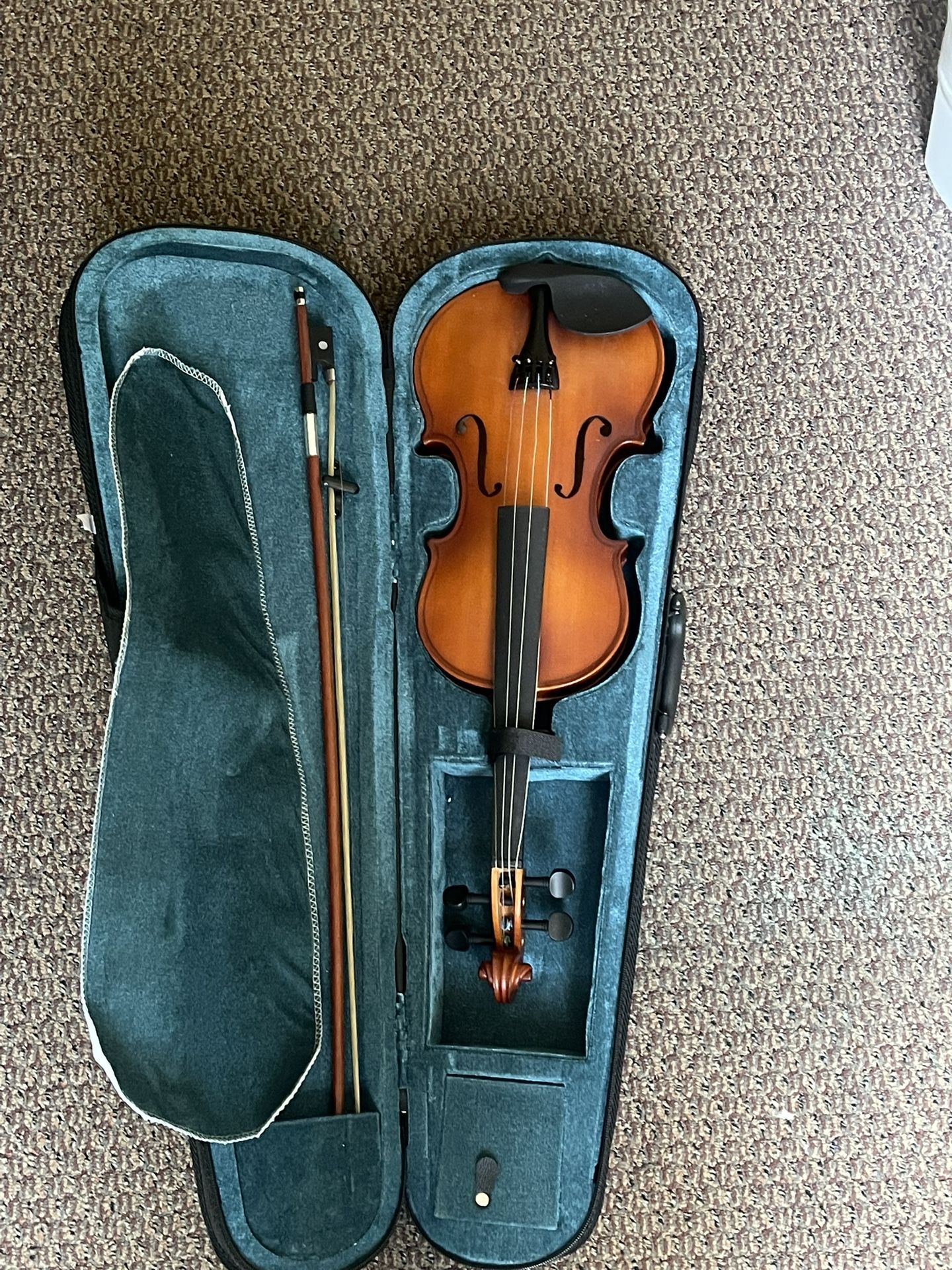 Mendini by Cecilio 4/4 Violin – Case, Bow, & Accessories! Great for Beginners!
