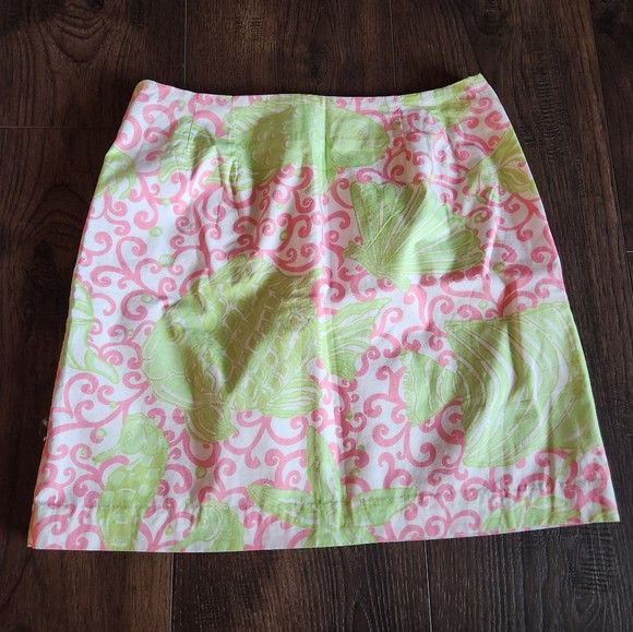 Lilly Pulitzer mini skirt in Friendly Fish print size 4