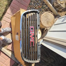 2011 Gmc Yukon Grill