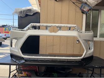 2024 2025 TOYOTA GRAND HIGHLANDER FRONT BUMPER COVER OEM USED