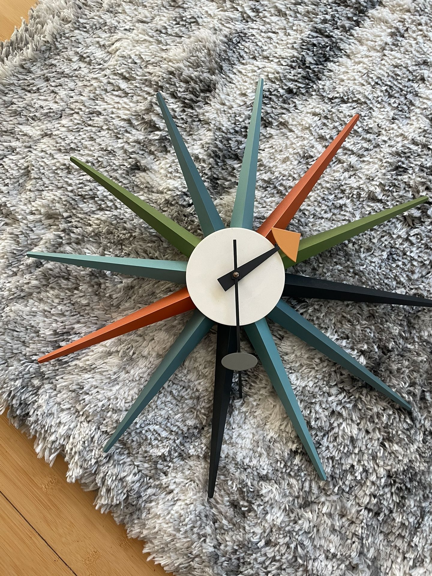 Unique clock