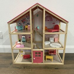 Doll House 