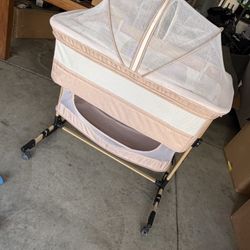 Baby Girl Bassinet