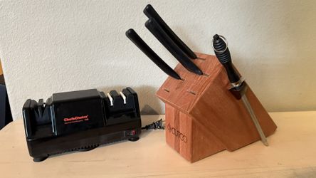 Chef’sChoice 110 Electric Knife Sharpener + Kitchen Knife Set