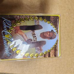 Roberto Clemente Metallic card