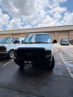 2008 Ford E-250