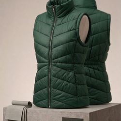 Calvin Klein Women’s Quilted Chevron Puffer Vest – Hunter Green
