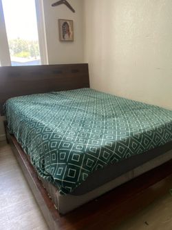 Queen Bedroom Set