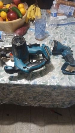 Makila flash light