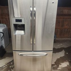 French Door Refrigerator 
