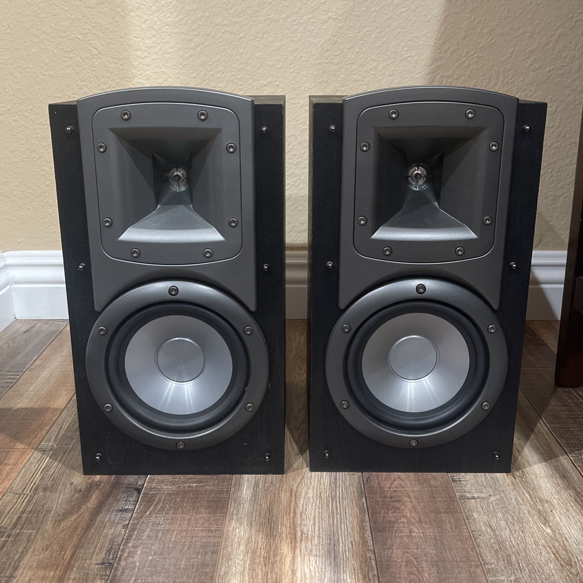 Klipsch B-20 Bookshelf Speakers (pair)