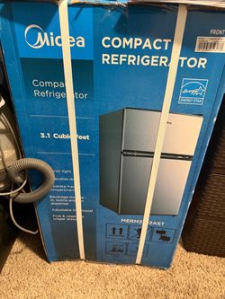 Midea 3.1 Cu Ft Compact Refrigerator