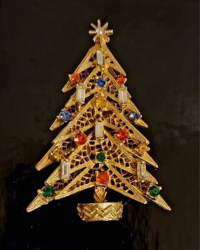 Vintage Christmas Tree Brooch Pin Gold Lace Candles Signed ART MCM