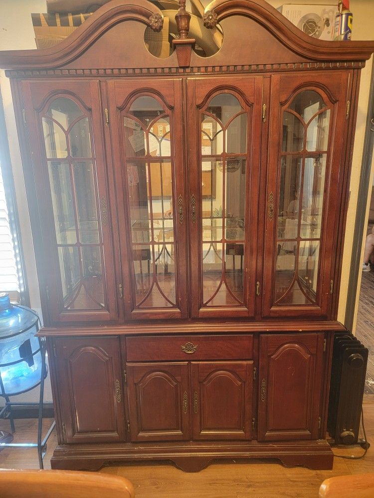 2pc China Cabinet