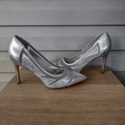Dream Paris Silver Heels size 11