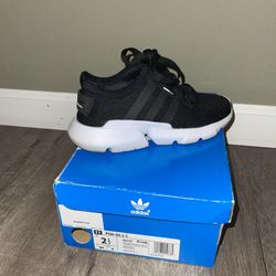 Kids Adidas Size 2 1/2