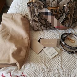 Burberry PYTHON CLASSIC TOTE 