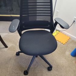 Flash Furniture Ergonomic Mesh Mid Back Multi Function Office Chair