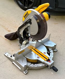 Dewalt 12inch Miter Saw
