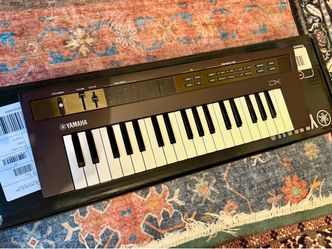 Yamaha Reface DX synthesizer