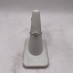 14kt Gold Engagement Style Ring w/ Dia Chip And Simple Design