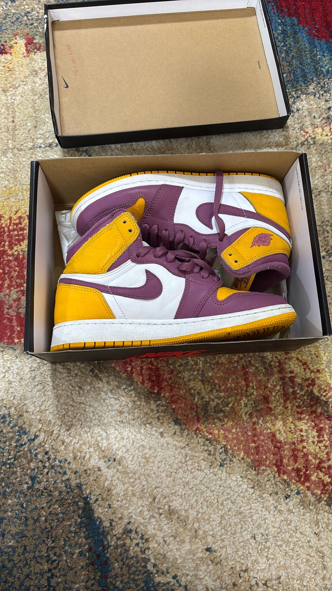 Nike Air Jordan 1 Retro OG High “Brotherhood” GS Size 6Y