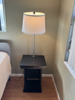 Side table, Lamp, Charging Ports