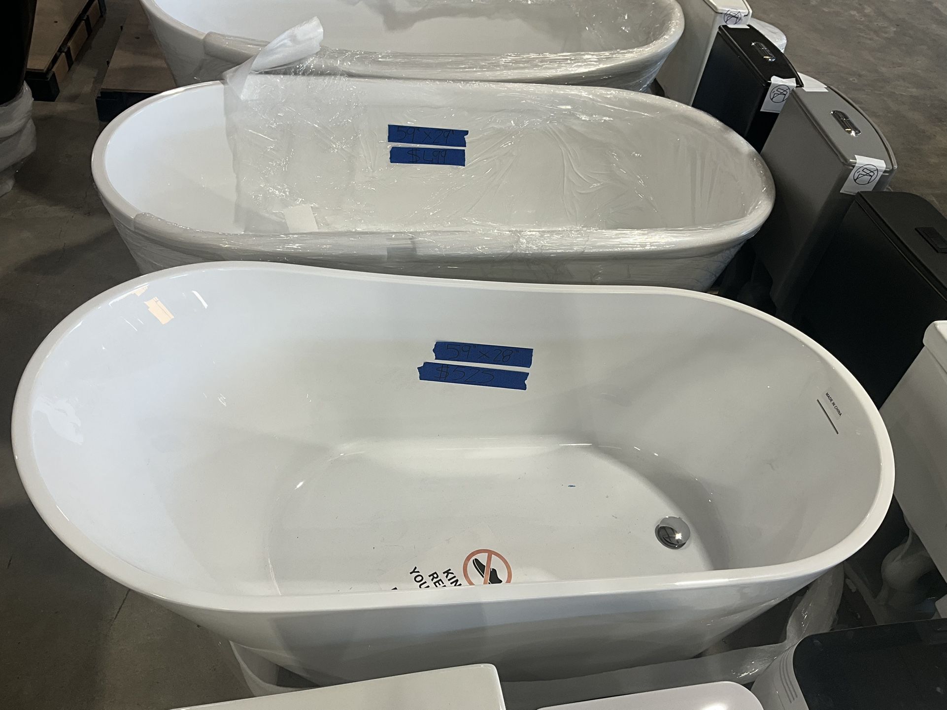Acrylic Tub Freestanding Tub Bathtub 59” x 28” $525 Luke’s liquidations warehouse Address: 2434 N Forsyth Rd, Suite A, Orlando, Fl, 32807 Open Monda