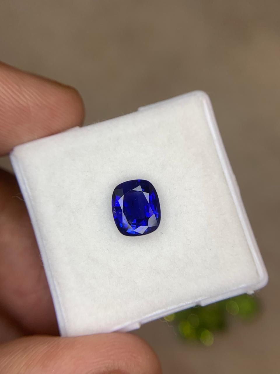 Royal Blue Shapphire 1.7ct