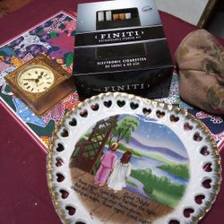 Heart Dish And Seth Toamas Clock Electronic Cigarette Old Change Purse