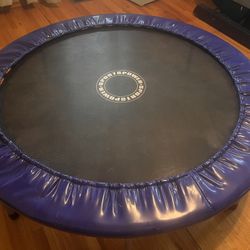 Trampoline 