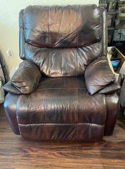 Recliner in good shape