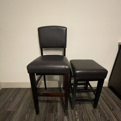 2 Bar Stools