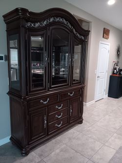 90x64 China cabinet