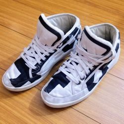 Alexander McQueens Black and White  Sneakers  Sz.8