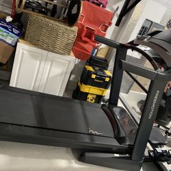 Freemotion Incline Trainer Treadmill