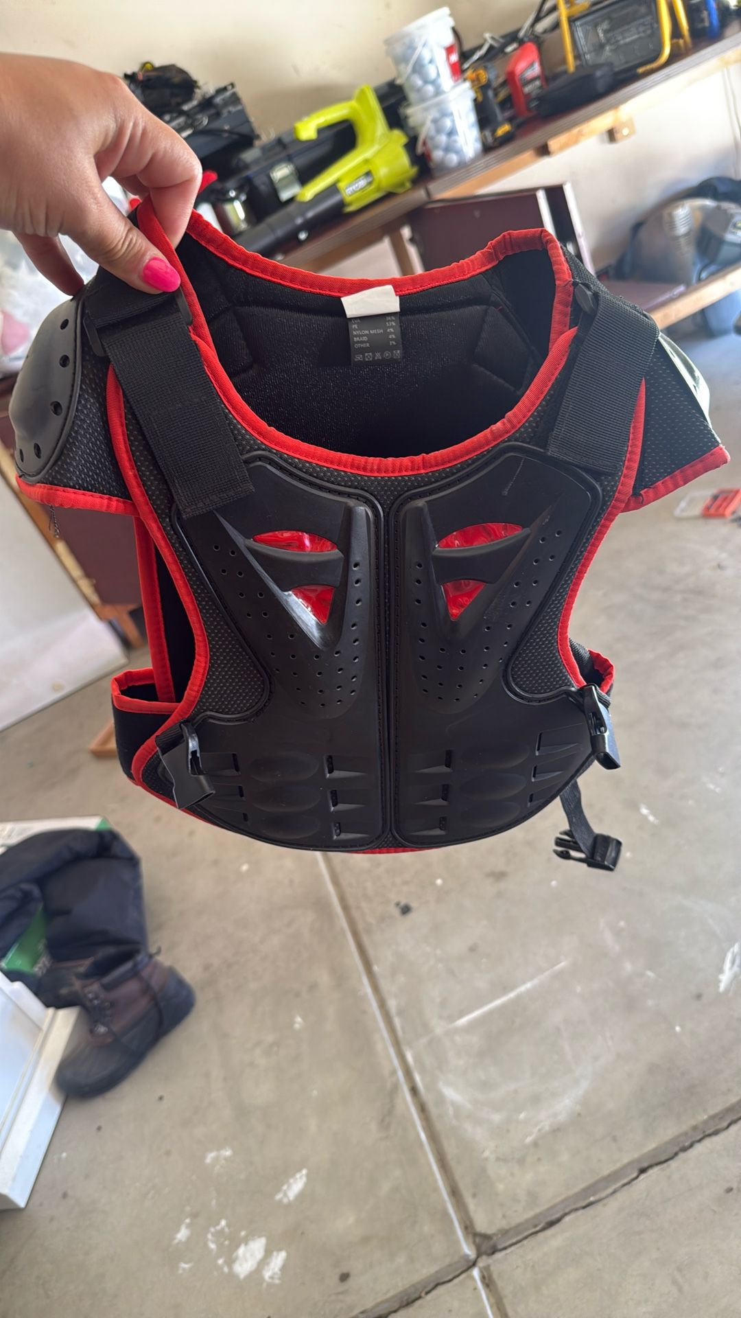 Vest 
