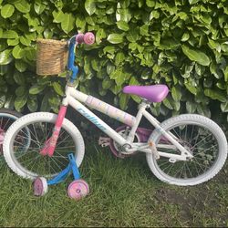 Toddler bike with training wheels + basket