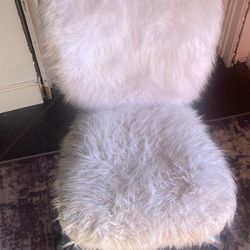 Faux Fur Rolling Desk Chair – White/Cream