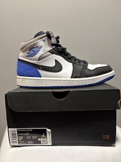Air Jordan 1 Mid SE White Hyper Royal Black Size 9.5