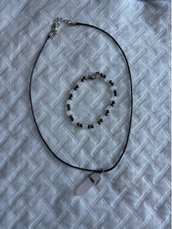 Bracelet and stone pendant necklace set