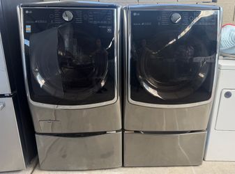 LG~📣📣🔥 Beautiful Front Load Washer and Dryer ⚡️Electric⚡️Set with Pedestals in excellent condition